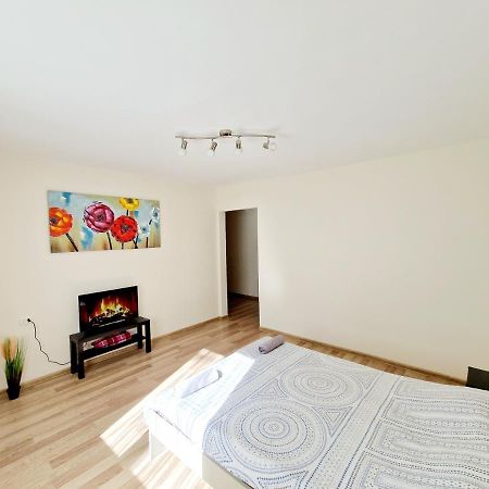 M&M Apartment X Self Check-In Panevezys Exterior photo